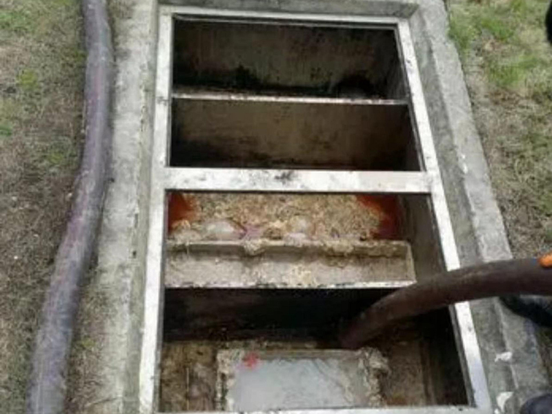 元门乡隔油池清理