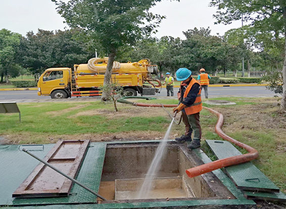 元门乡化油池清理